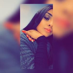 Meet your Posher, Deisy